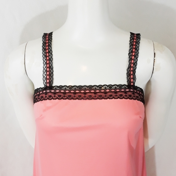 Vintage Van Roalte Pink Black Eyelet Lace Slip 32 - Picture 2 of 11
